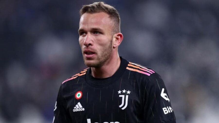 Arthur lazio kostic chiesa liverpool de sciglio