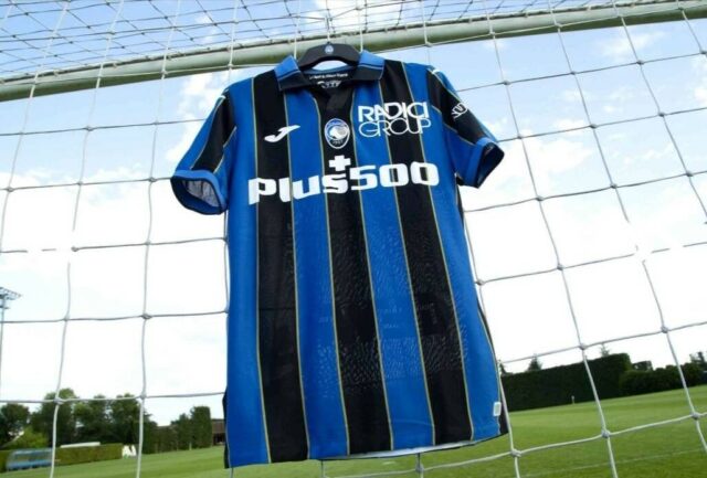 Atalanta cambia maglia