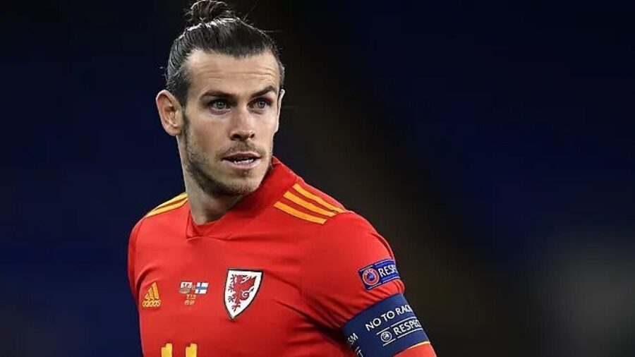Bale e gli alieni