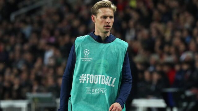 Barcellona ritira offerta rinnovo de jong
