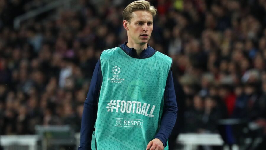 Barcellona ritira offerta rinnovo de jong