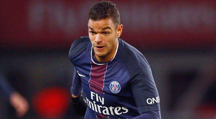 Ben arfa dribbles the football 1040x572
