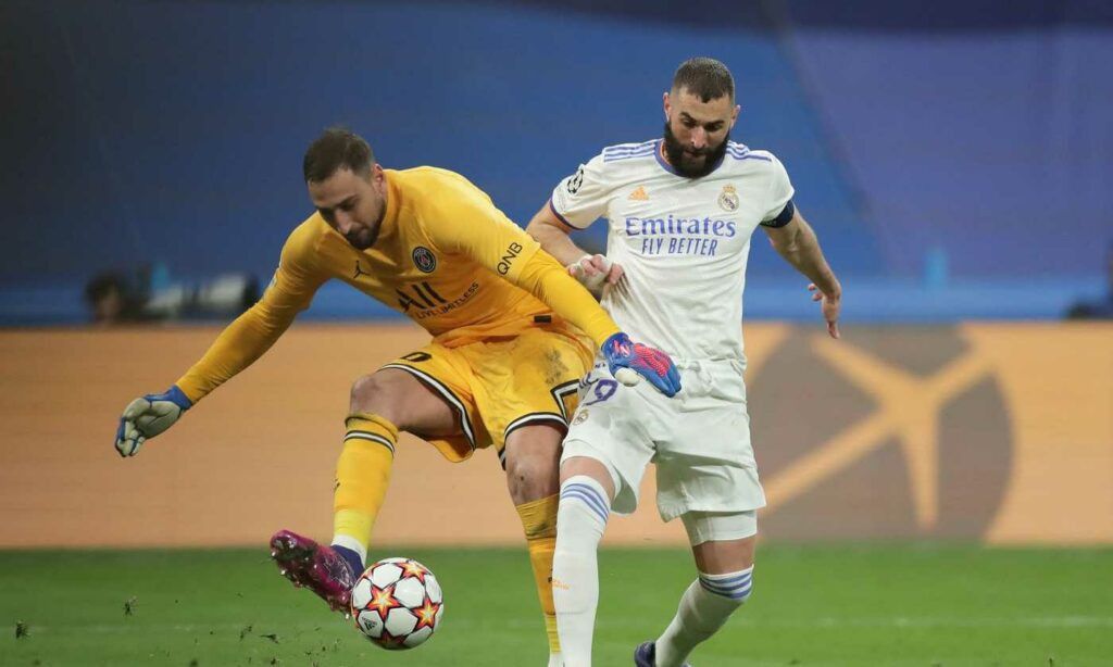 benzema-toglie-palla-a-donnarumma-in-occasione-di-real-madrid-psg-1024x614-1