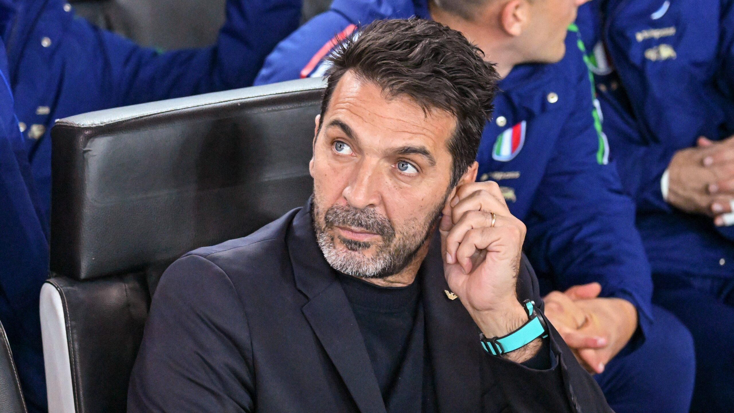 Buffon strigliato da Bergomi