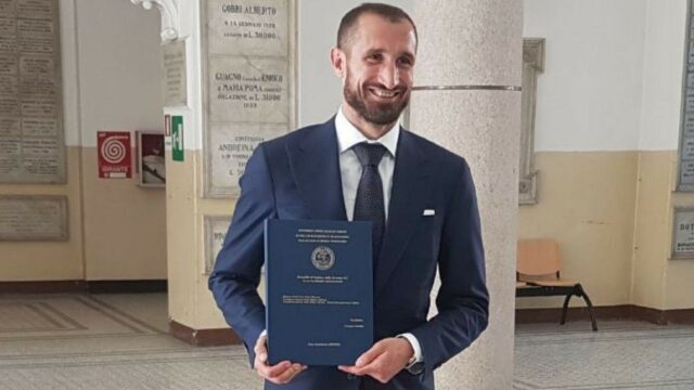 Calciatori laureati