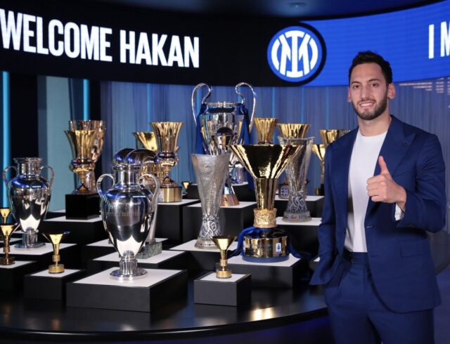 Calhanoglu frecciatina al milan