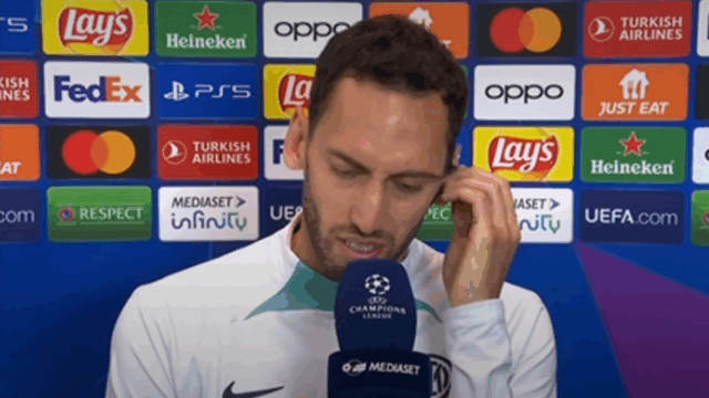 Calhanoglu risponde al giornalista