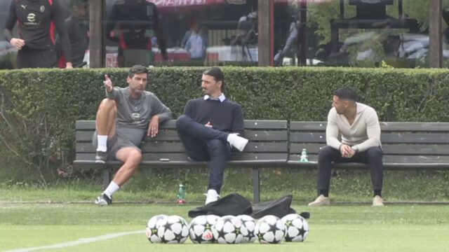Caressa spogliatoio milan ibra