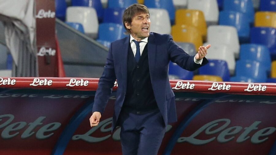 Conte vicino al napoli