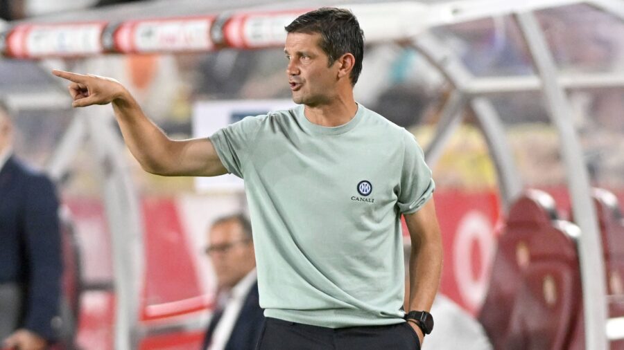 Cristian chivu coach inter amichevole friendly match 2025 26 monaco inter 1 2 azione action single shot amichevole 2025 26 as monaco fc inter 1 2jpg