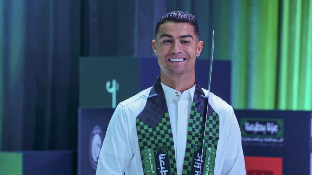 Cristiano ronaldo supercarjpg