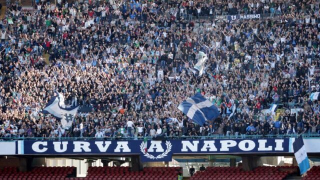 Curva napoli