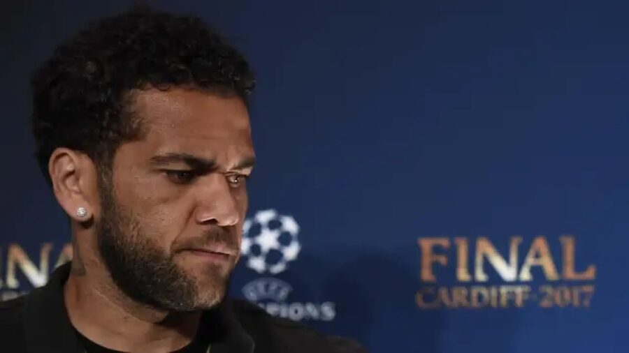 Dani alves accuse