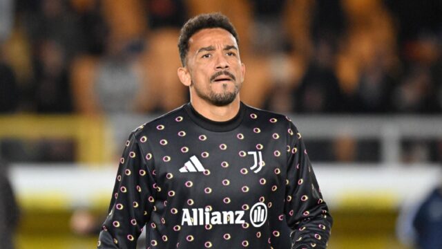 Danilo juventus riscaldamento