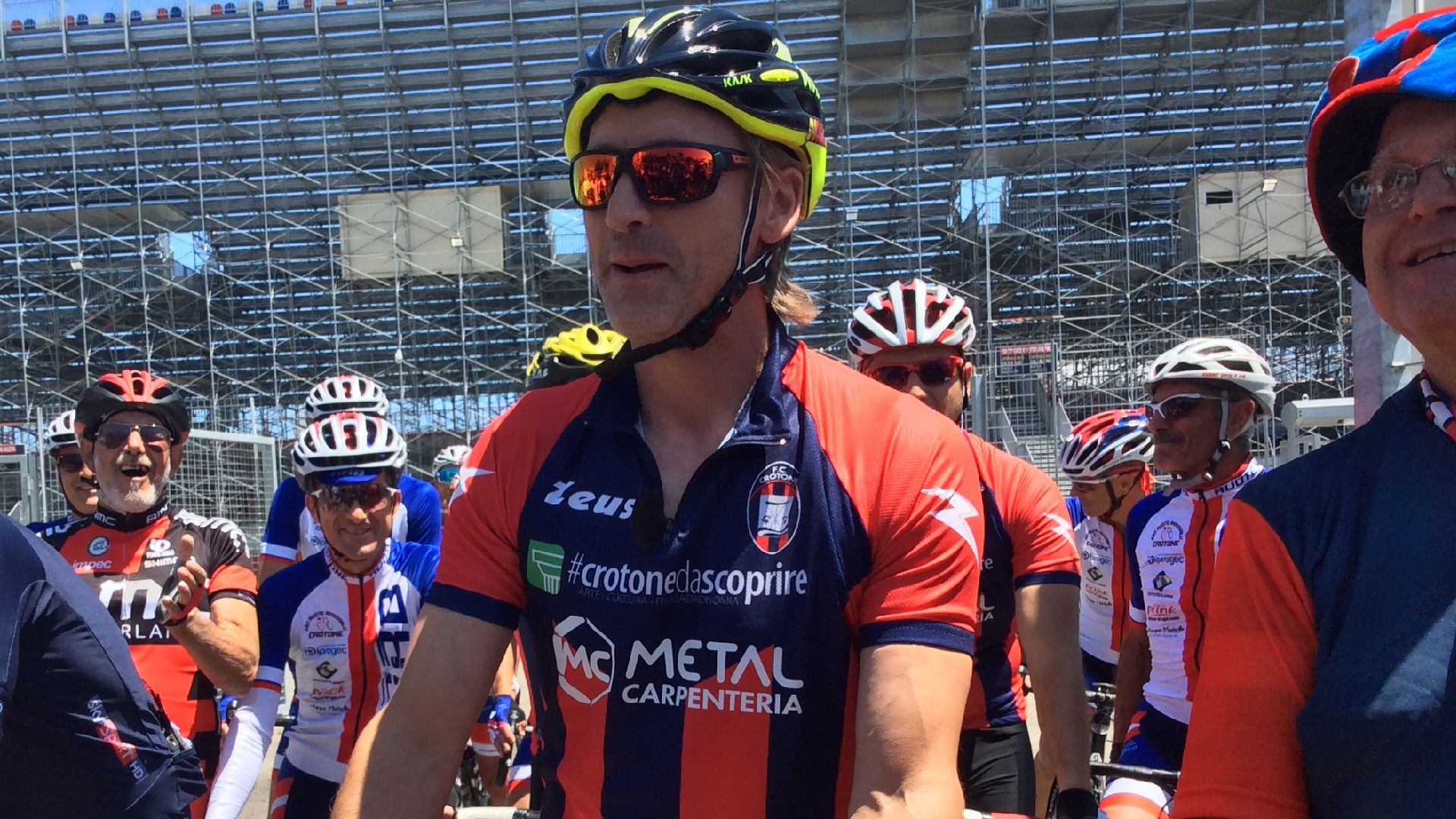 davide-nicola-bicicletta-crotone-torino