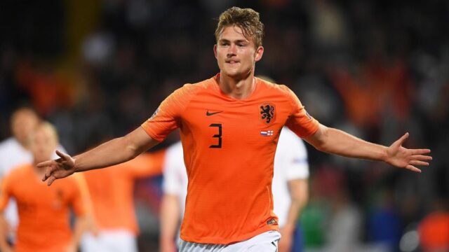 De ligt punge gli azzurri