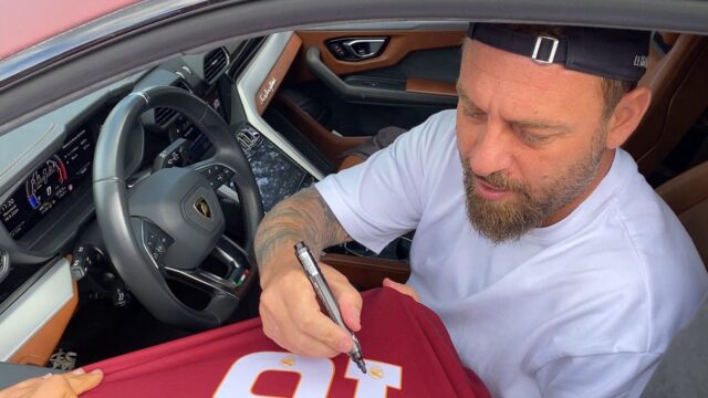 De rossi lascia trigoria