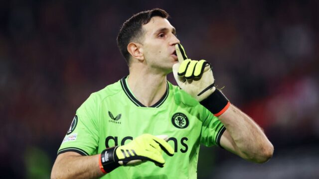 Dibu martinez doppia ammonizione lille aston villa