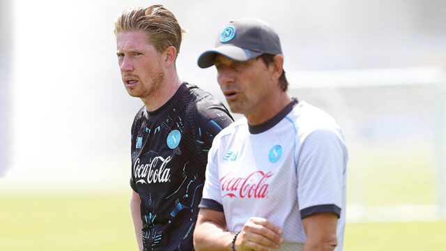Dimaro italy antonio conte kevin de bruyne of ssc napoli during the pre season training session in dimaro italy copyright xfotoagenziaxjpg