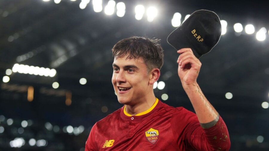 Dybala con il cappellino di bizarrap