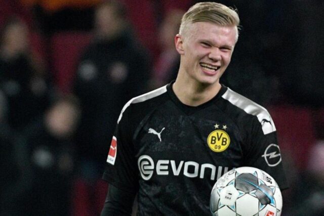 Erling haaland erzielte in seinem ersten spiel fuer borussia dortmund gleich drei tore