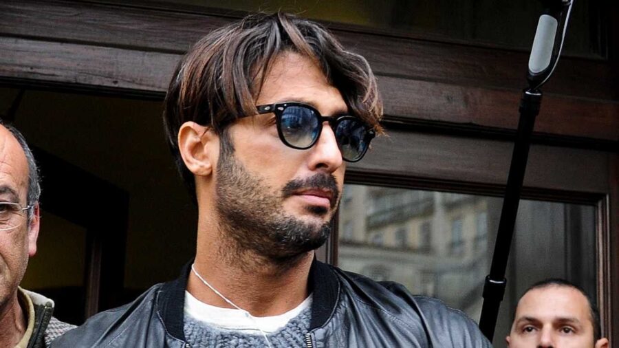 Fabrizio corona attacca conte