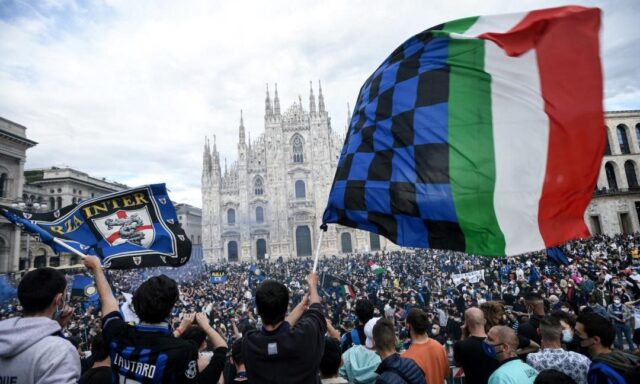 Festa scudetto piazza duomo