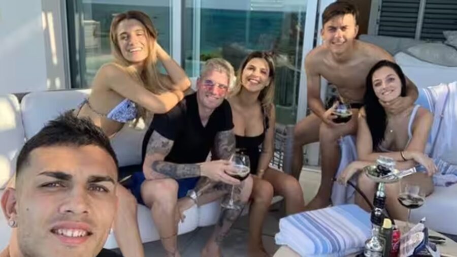 Festino hot in argentina con dybala e paredes