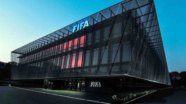 Fifa libera i calciatori stranieri