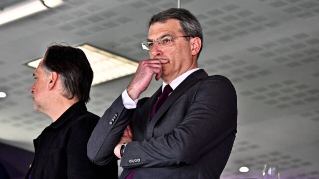 Football toulouse vs rennes 32eme journee de ligue 1 mcdonald s toulouse 03 05 2025 damien comolli tfc bordeaux copyright xthierryxbretonxjpg