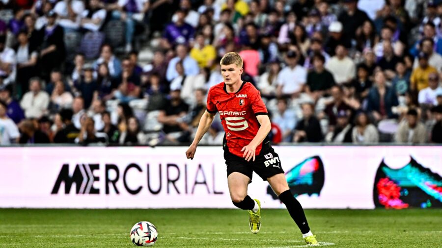 Football toulouse vs rennes 32eme journee de ligue 1 mcdonald s toulouse 03 05 2025 jordan james sr bordeaux copyright xthierryxbretonxjpg