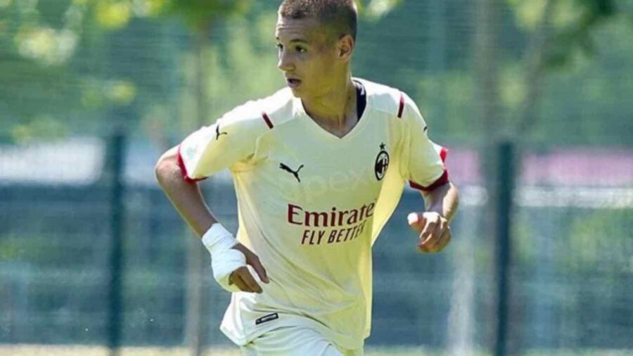Francesco camarda attaccante classe