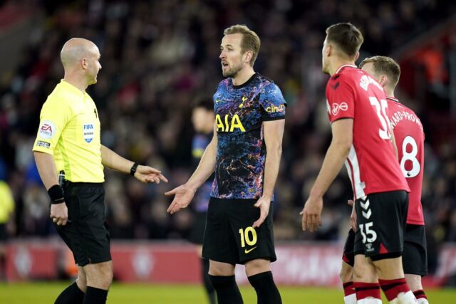 Goal annullato al tottenham