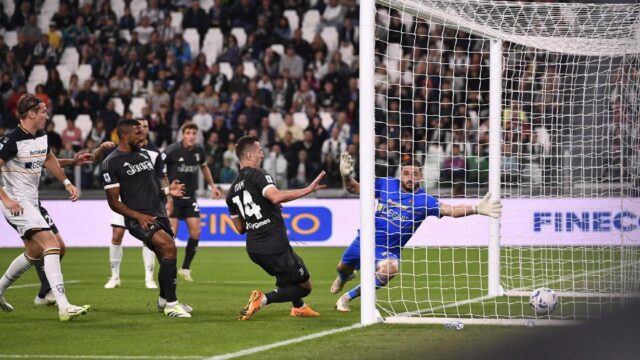 Gol milik juve lecce