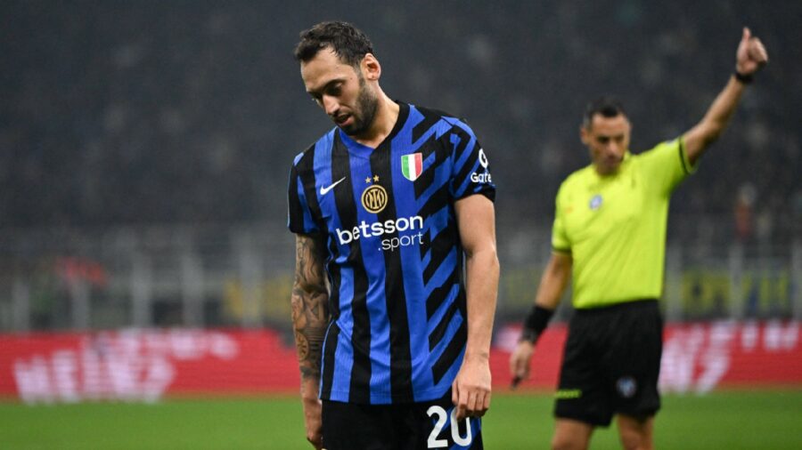 Hakan calhanoglu inter napoli rammaricato