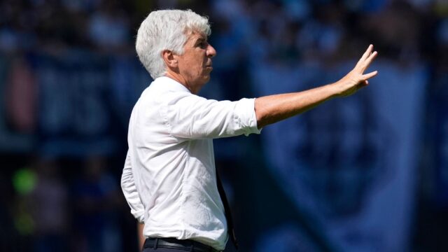 Head coach gianpiero gasperini as roma gestures serie a ss lazio v as roma olimpico stadium september 21 2025 roma italyjpg