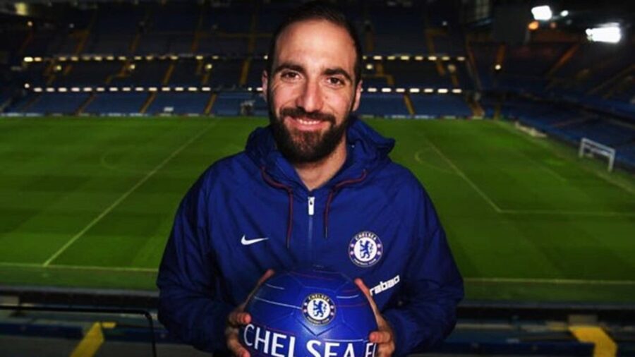 Higuain che stoccata al napoli