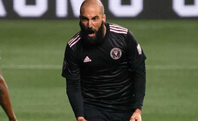 higuain_miami_