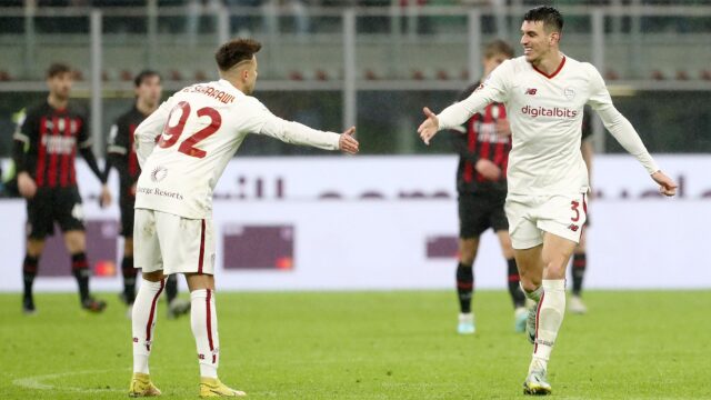 Ibanez festeggia il primo gol della roma