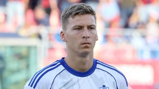 Ignace van der brempt como serie a 2025 26 bologna vs como 1 0 30 08 2025 primo piano head shot close up serie a 2025 26 bologna como 1 0jpg