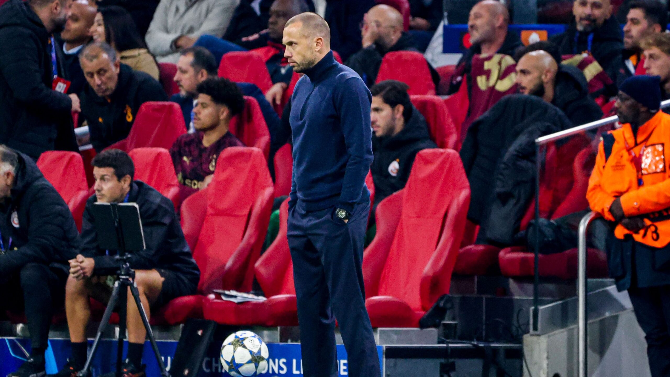 Heitinga, allenatore dell'Ajax