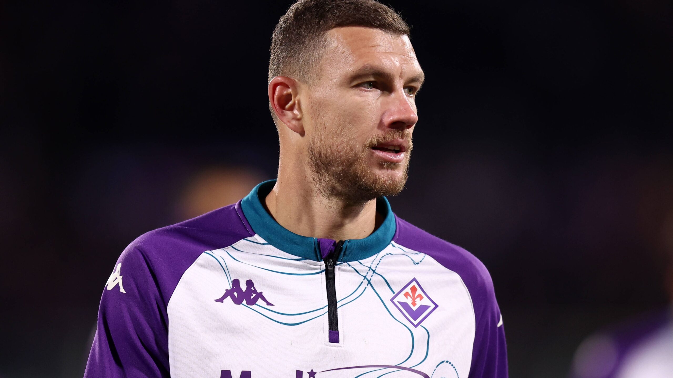 Edin Dzeko titolare contro l'AEK Atene