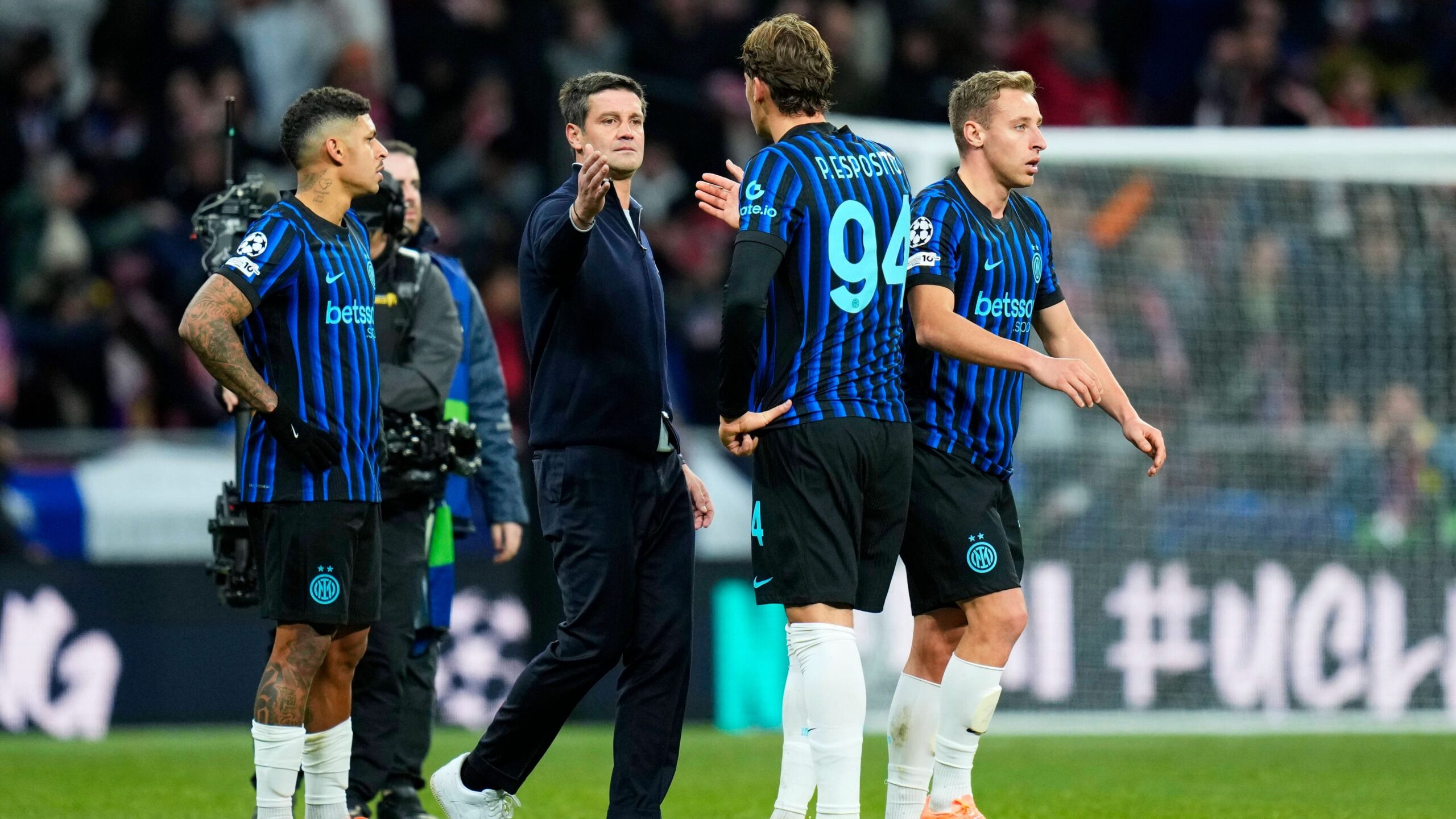 Chivu e Pio Esposito