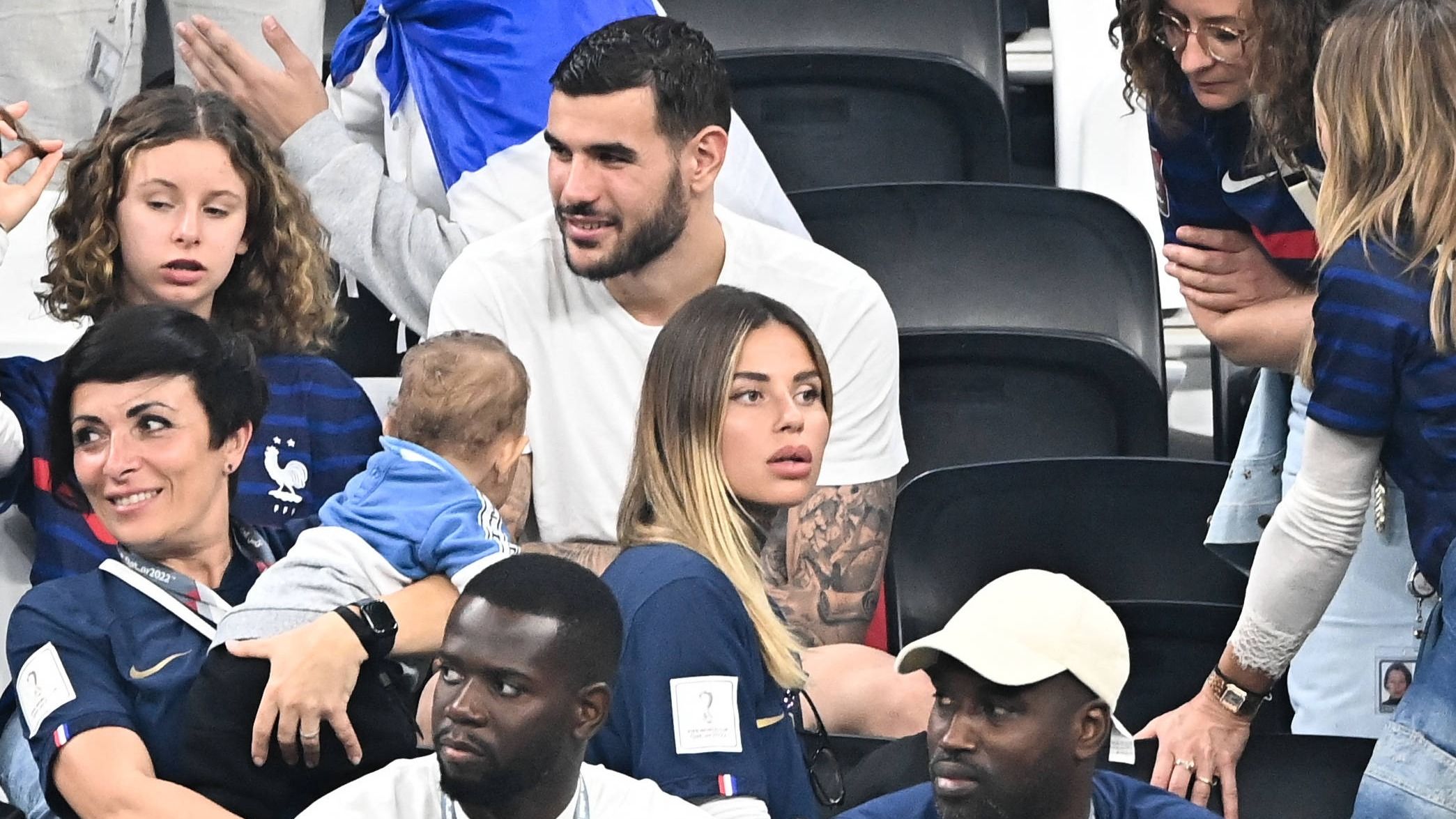 Theo Hernandez e Zoe Cristofoli
