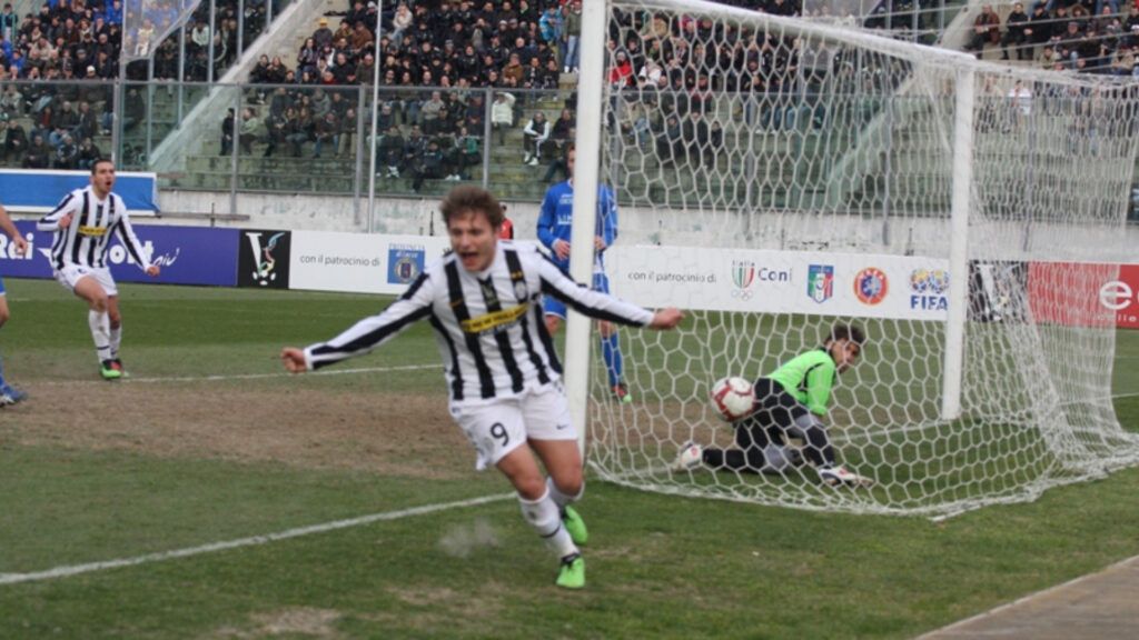 immobile-viareggio-1024x576