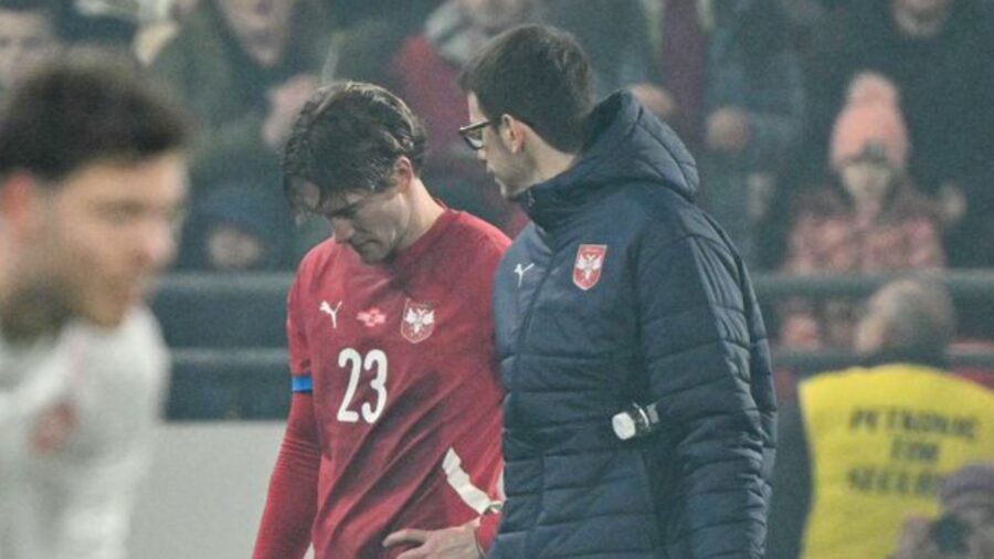 Infortunio vlahovic con la serbia