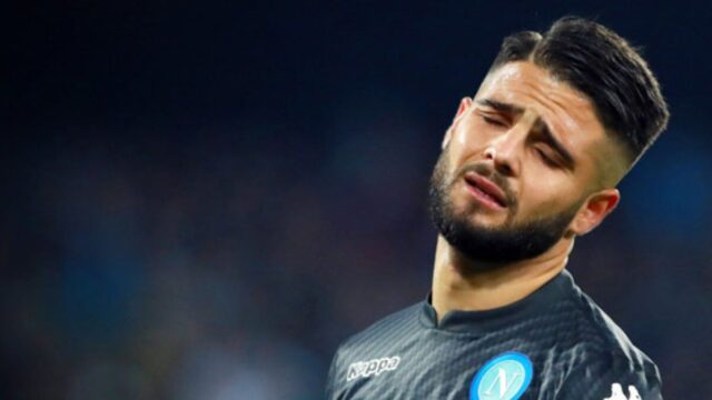 Insigne con la maglia del napoli
