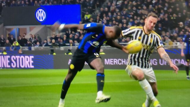 Inter juve thuram fallo di mano