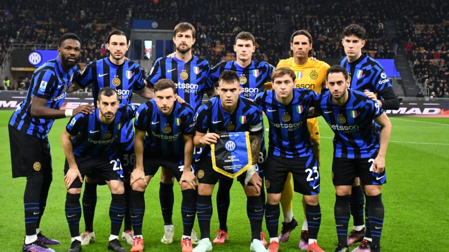 Inter vs fiorentina campionato serie a enilive 2024 2025 milano 10 febbraio 2025 nella foto formazione inter milano copyright xandreaxrositox dsc6211jpg