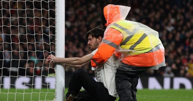 Invasione arsenal liverpool
